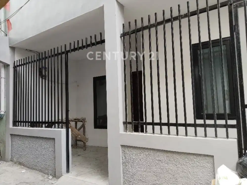 Rumah Tinggal Dan  Kost 2 Lantai Di Depan RS Imanuel Strategis