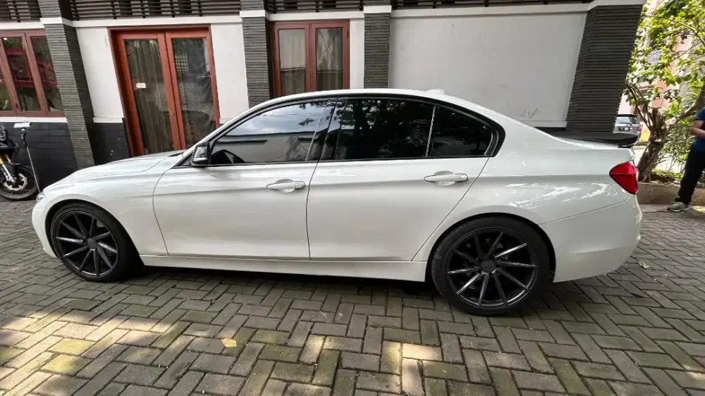 BMW 320i F30 2016 Pre LCI iDrive