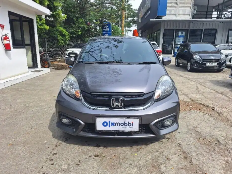 DP MURAH Honda Brio 1.2 E Bensin-AT 2017 Abu-Abu CWYLB