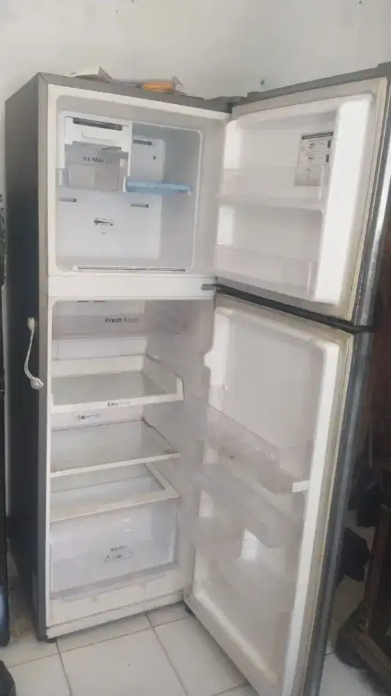 Kulkas 2 pintu samsung