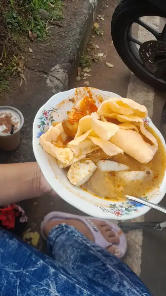 Lowongan kerja jaga warung.