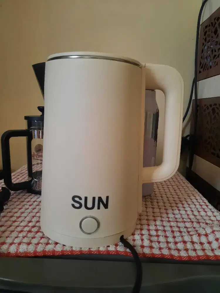 Teko listrik Merk SUN