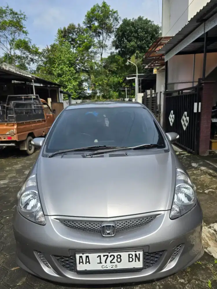 Bismillah , Mobil Sendiri !!!
Dijual Honda Jazz 2007
Vtec Top Grade