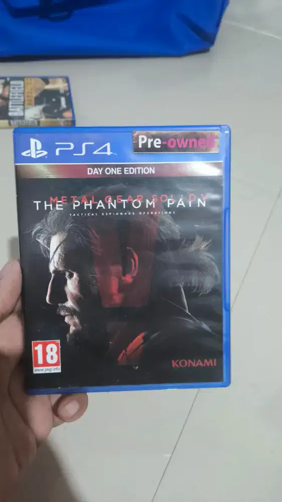 Kaset bd metal gear solid v the phantom pain ps4