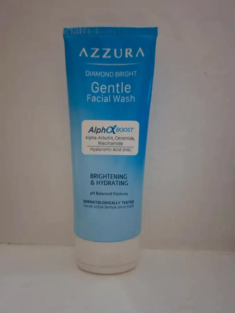 HARGA PROMO: Azzura Diamond Bright Gentle Facial Wash 100 gram