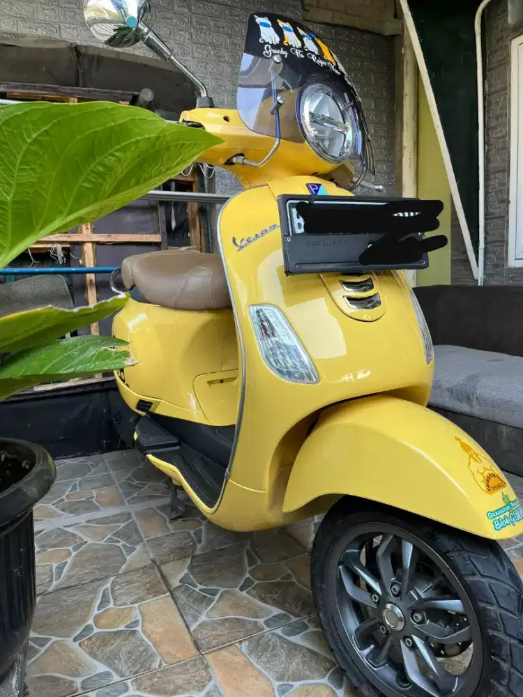 Vespa Lx125 Giallo Lose