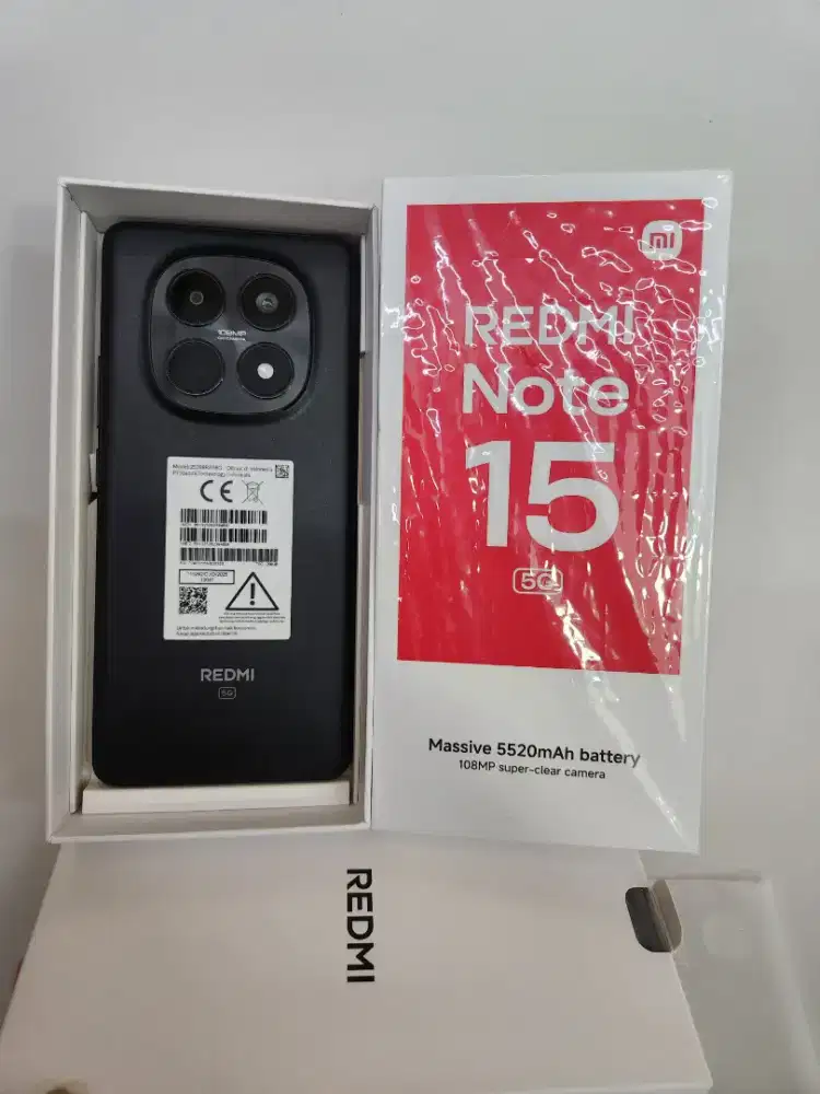 Redmi note 15 5G ram 8/256 like new