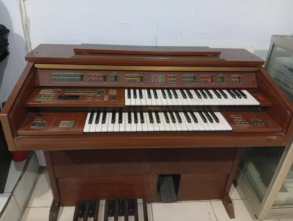 Yamaha electone FE 70 tahun 1980