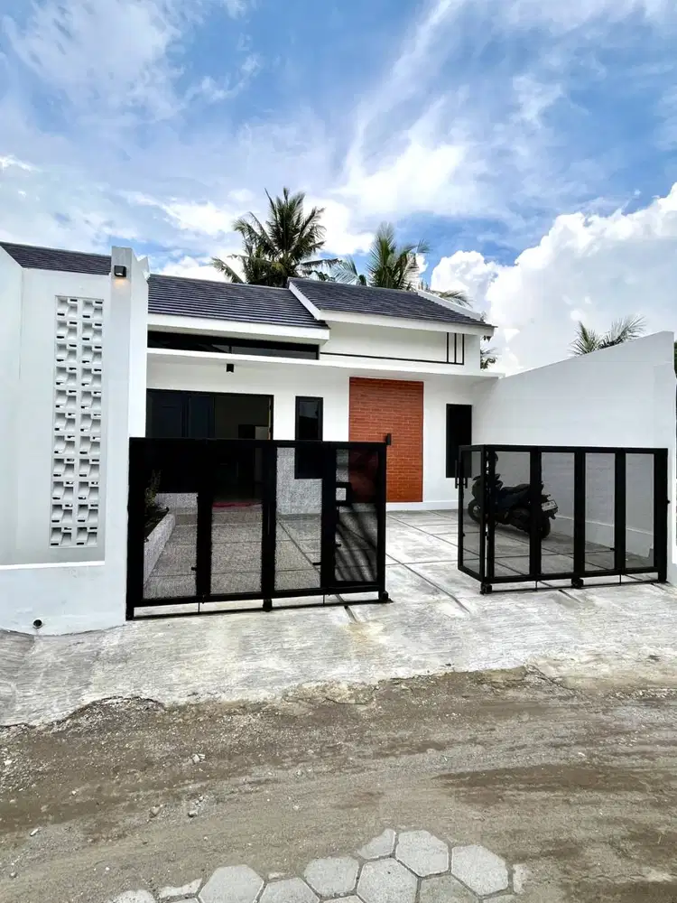 Rumah Menarik Lokasi Apik di Caturharjo