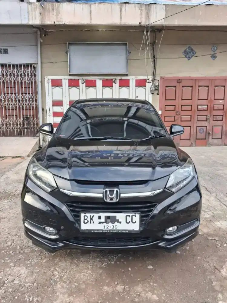 HRV 1.8 Prestige CVT 2018 Hitam