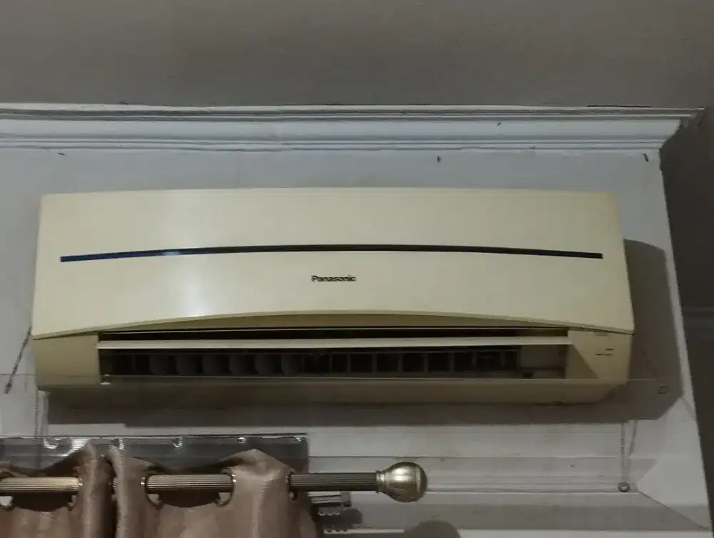 Jual AC bekas 1Pk , Indoor Panasonic CS - PC 12NKP dan Out Door LG