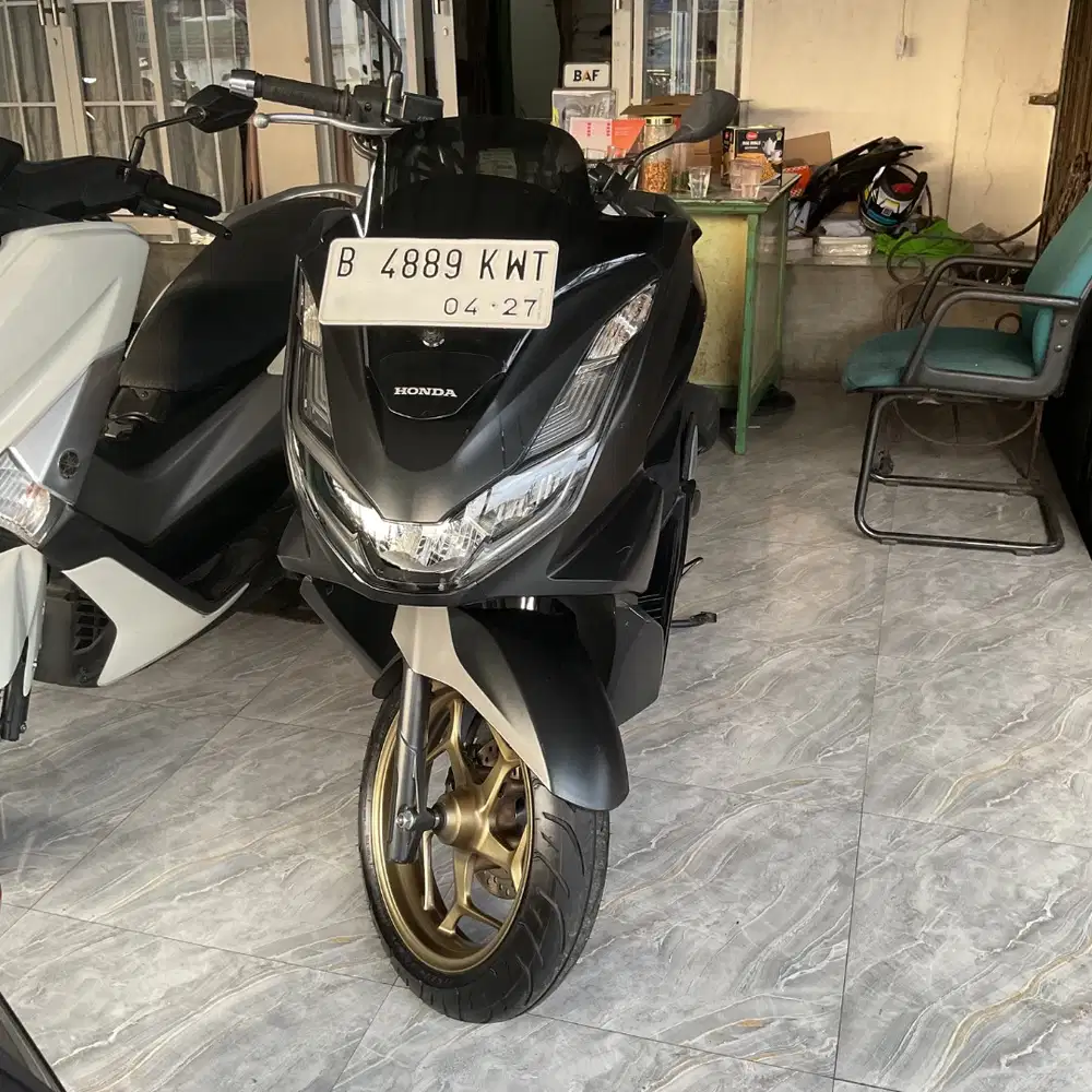 Cash kredit pcx 160 2022 berkualitas bergaransi