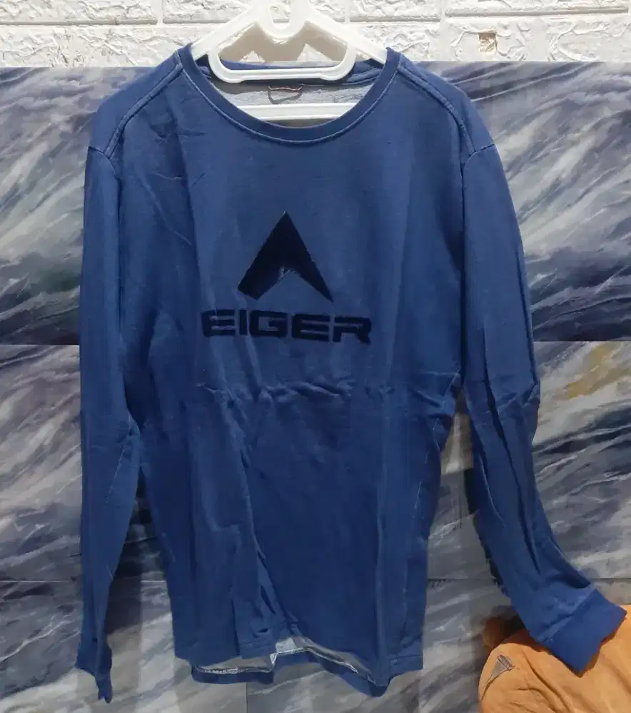 Kaos Eiger lengan panjang