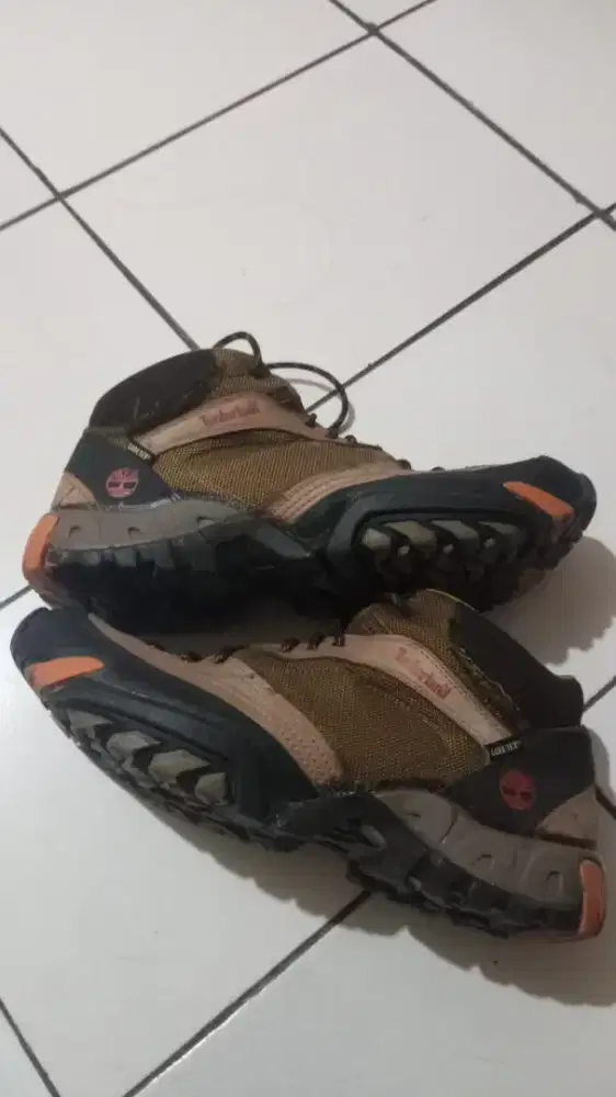 Sepatu timberland gore tex