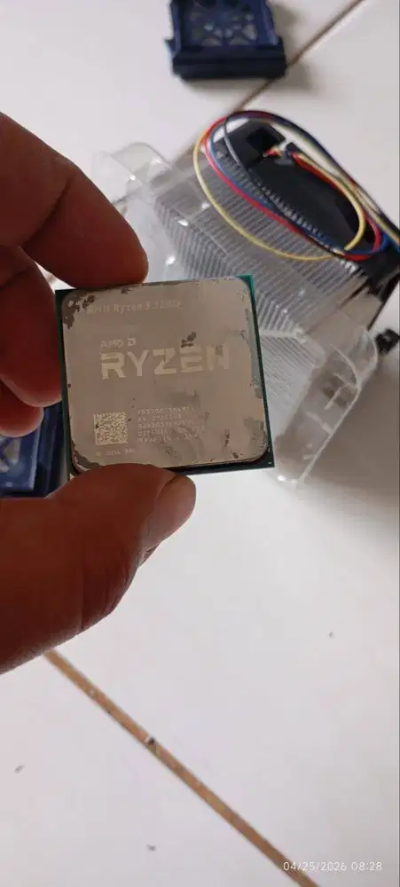 Jual Ryzen 3 3200G kondisi 75% dan Kipas CPU New