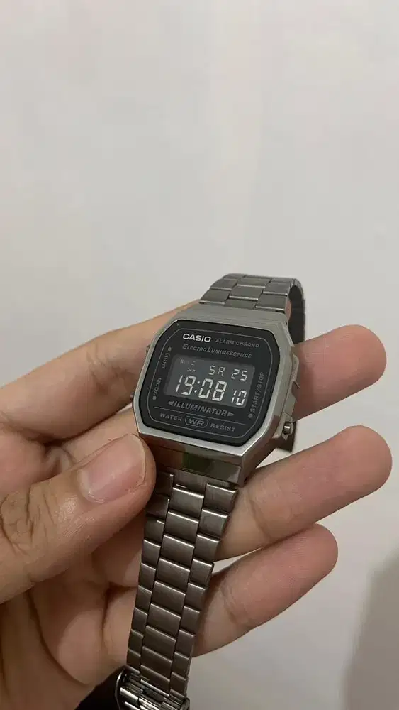 Casio A168 Negative Display