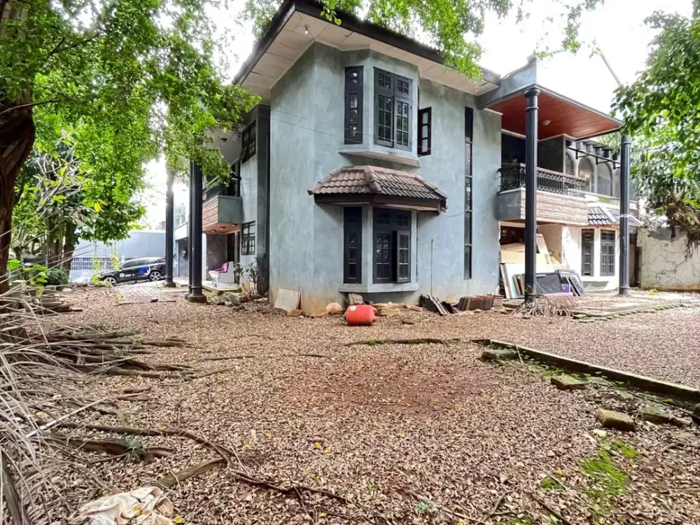 Rumah Mewah Di Pondok Indah Sekolah Duta – LT 822 m², Semi Furnish, Harga Mendekati NJOP!