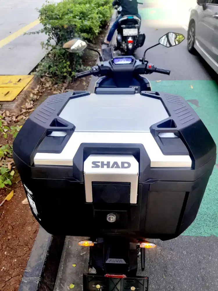 SHAD TR41 ALUMUNIUM + SANDARAN