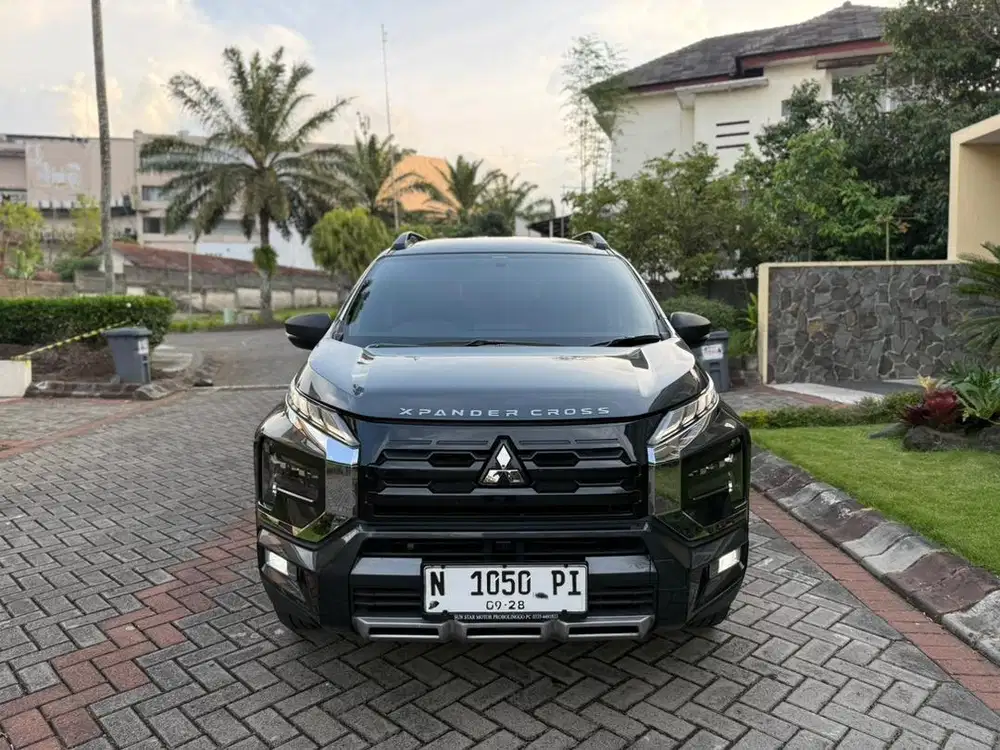 Xpander Cross Premium CVT Matic 2023 Odo 15Rb