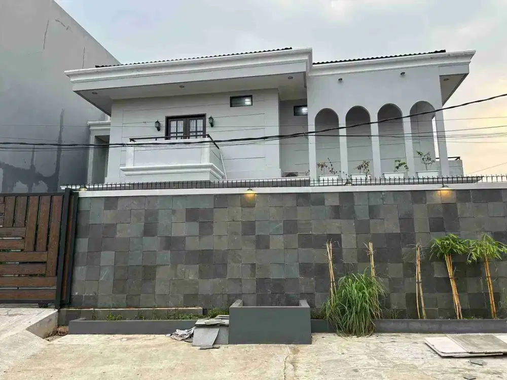 Rumah mewah murah di karang tengah permai Tangerang