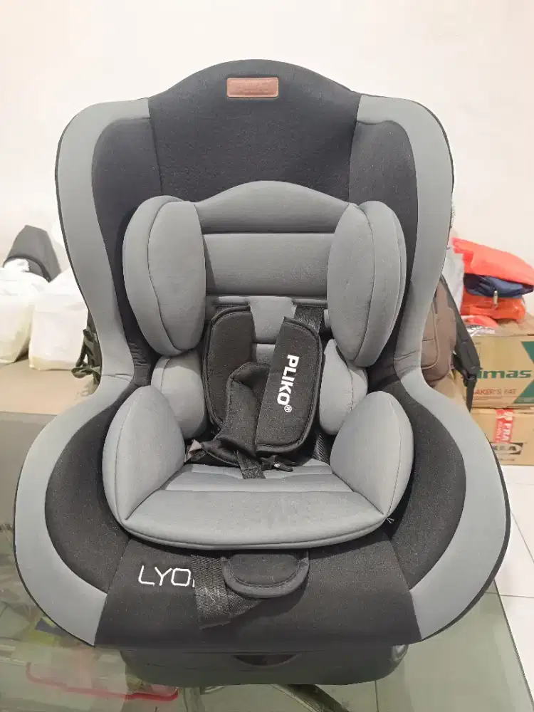 PLIKO LYON CAR SEAT GREY