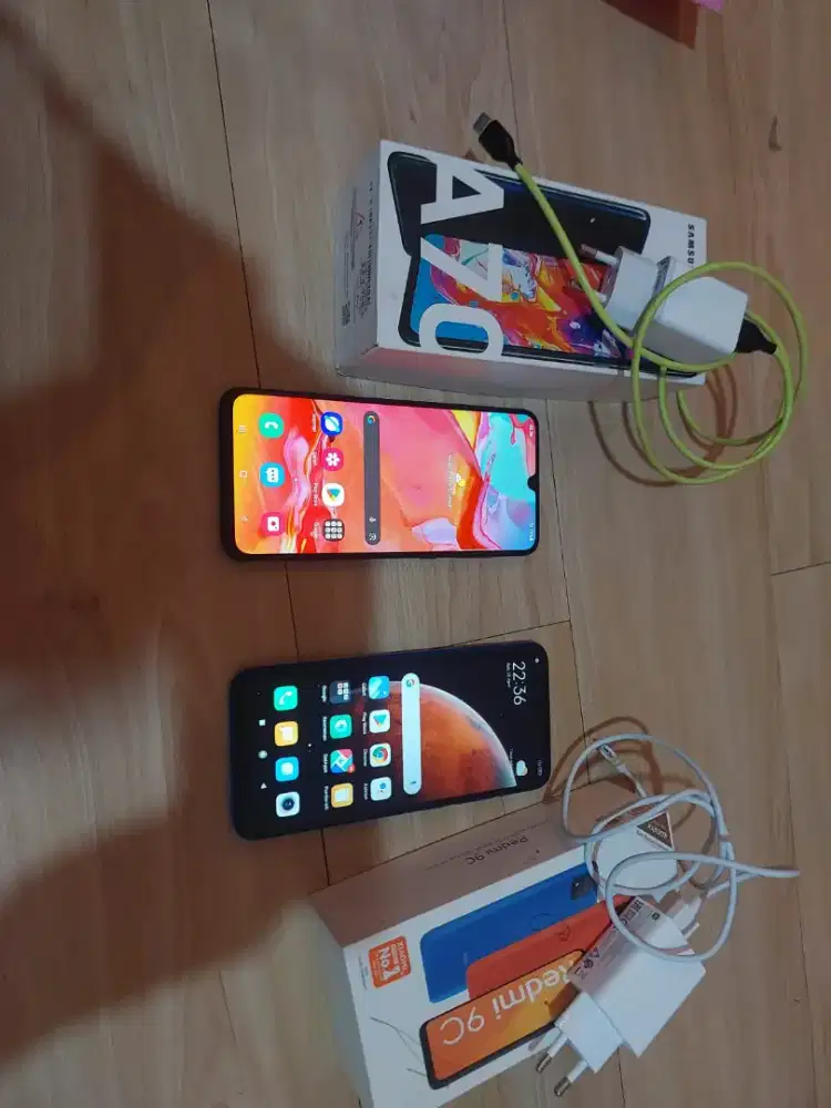 Samsung A70 & Redmi 9C