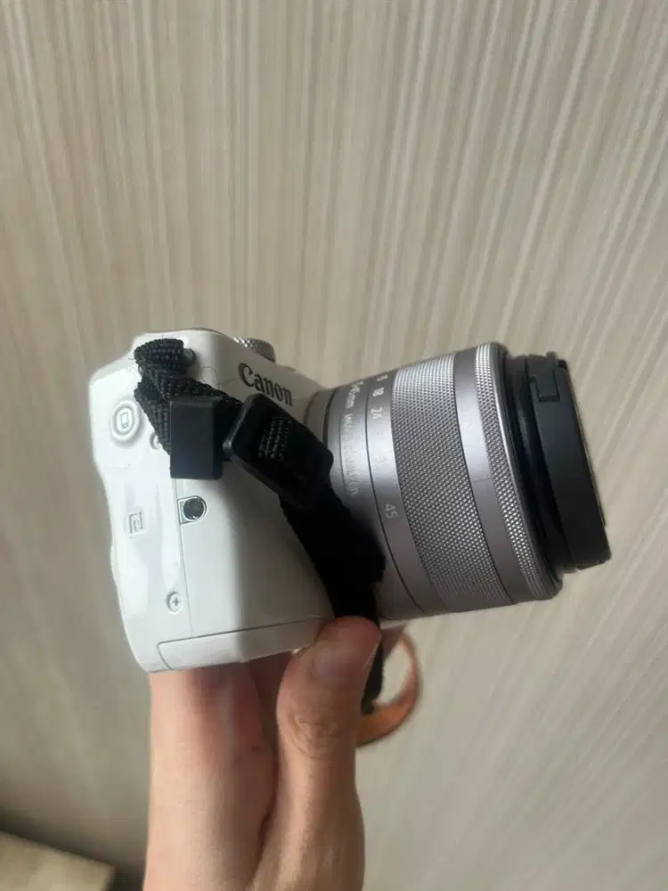 Kamera canon EOS M10