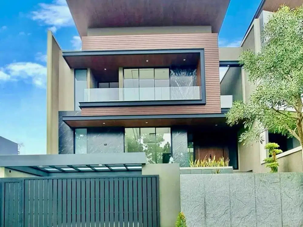 DIJUAL RUMAH WATERFRONT CITRALAND 3 LANTAI BARU DEKAT UNIV CIPUTRA