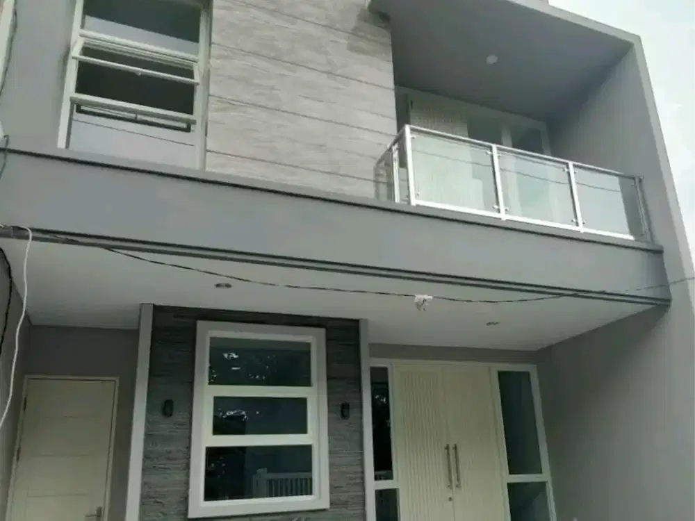 Dijual Rumah Baru Manyar Surabaya