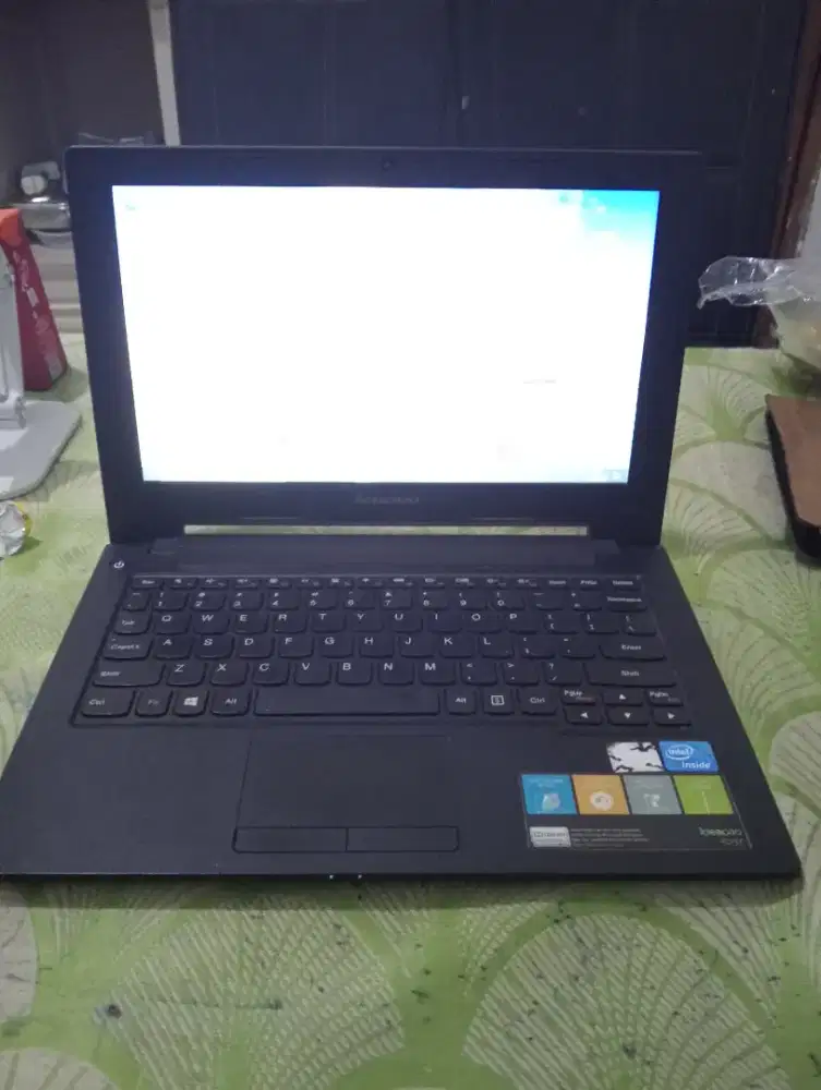 Laptop netbook Lenovo ideapad