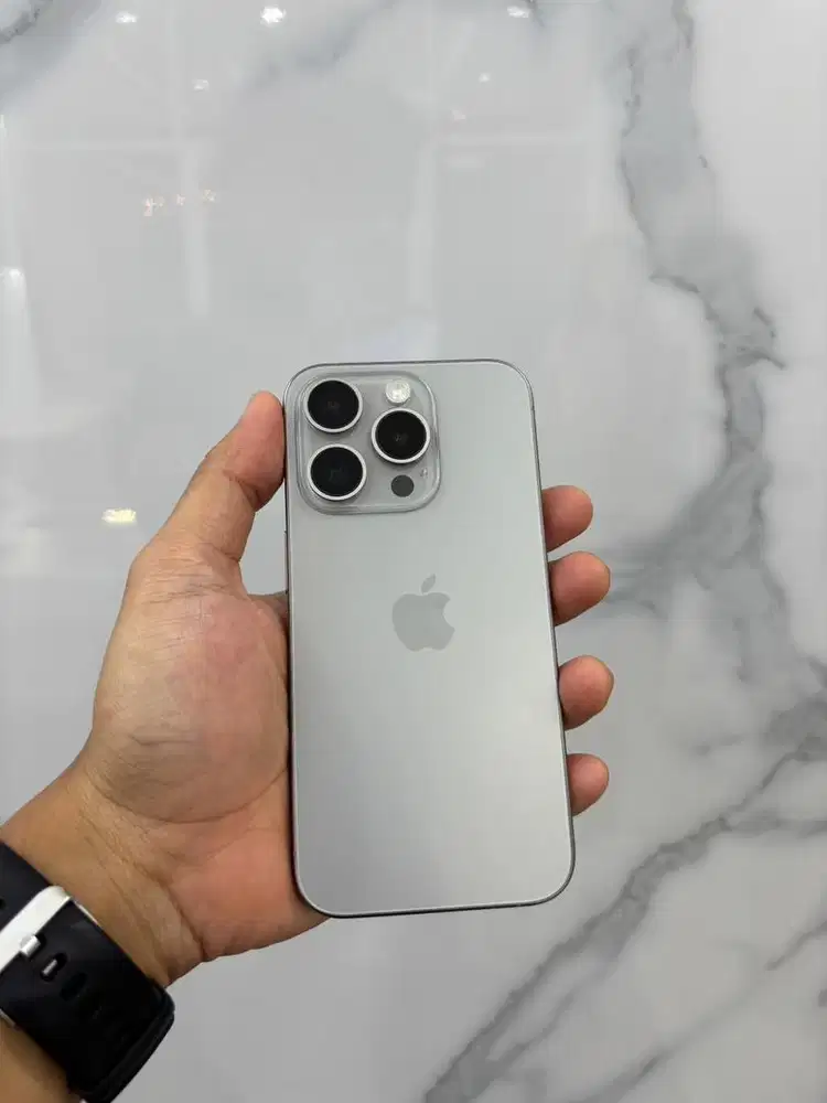 iphone 15 pro 128gb second likenew