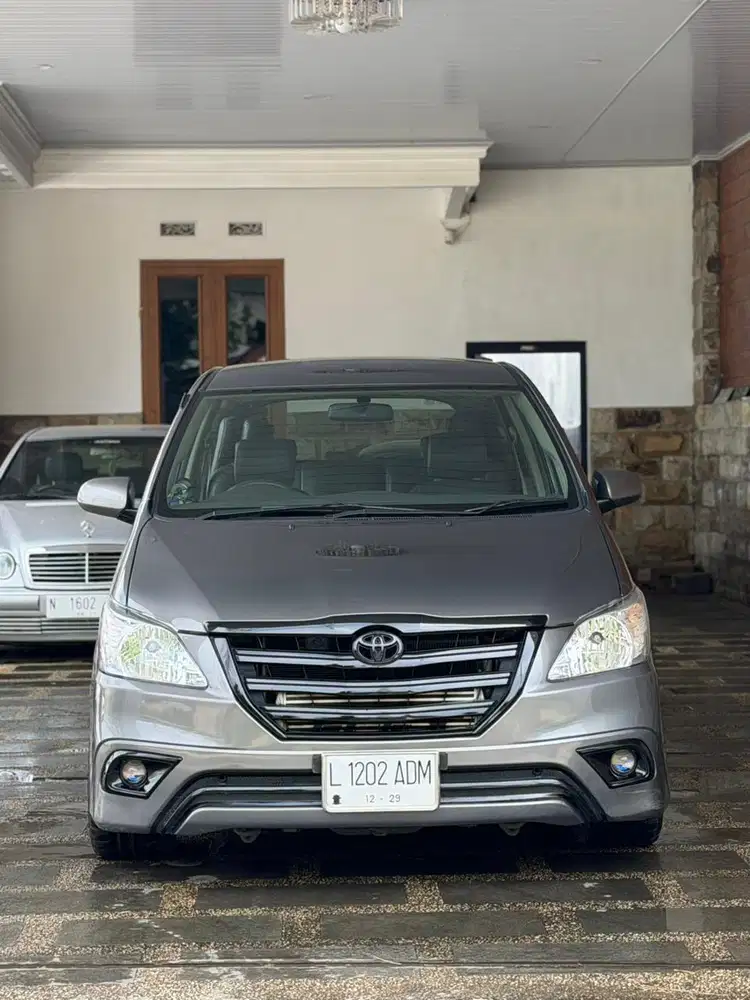 Innova G matic diesel 2014