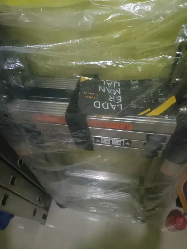 Tangga lipat teleskopik