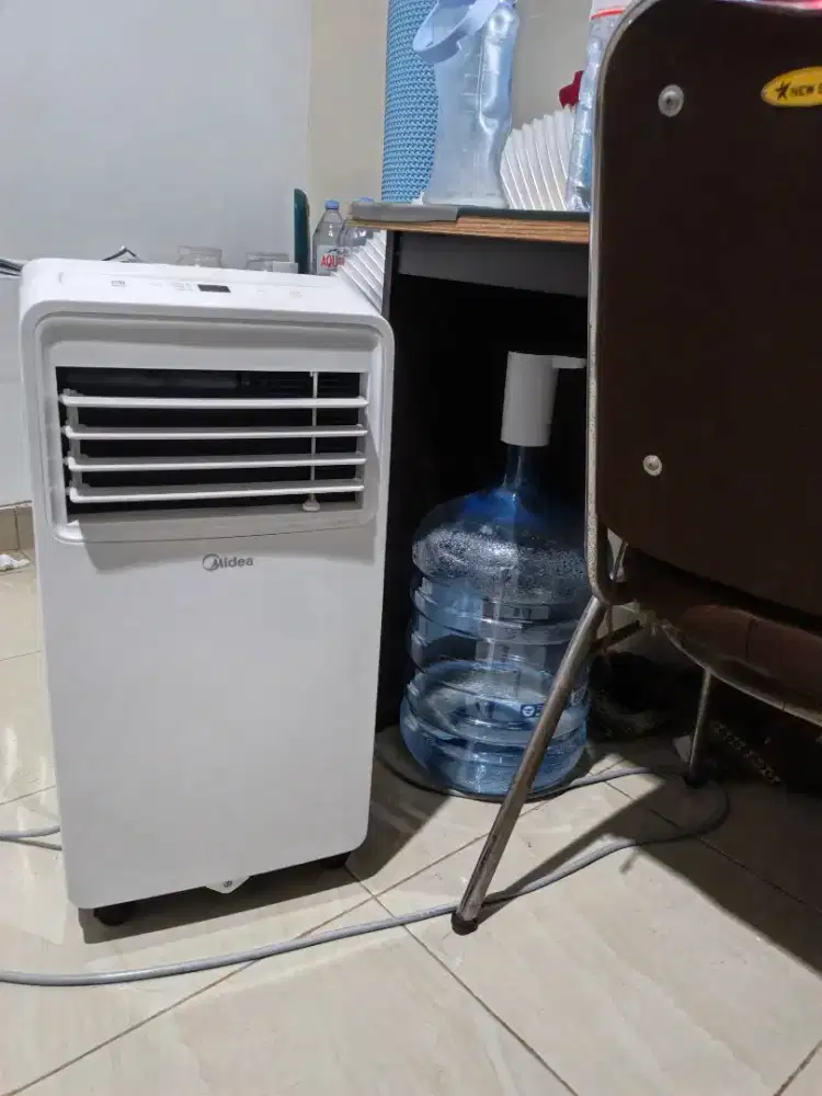 Ac portable Midea 1/2 PK