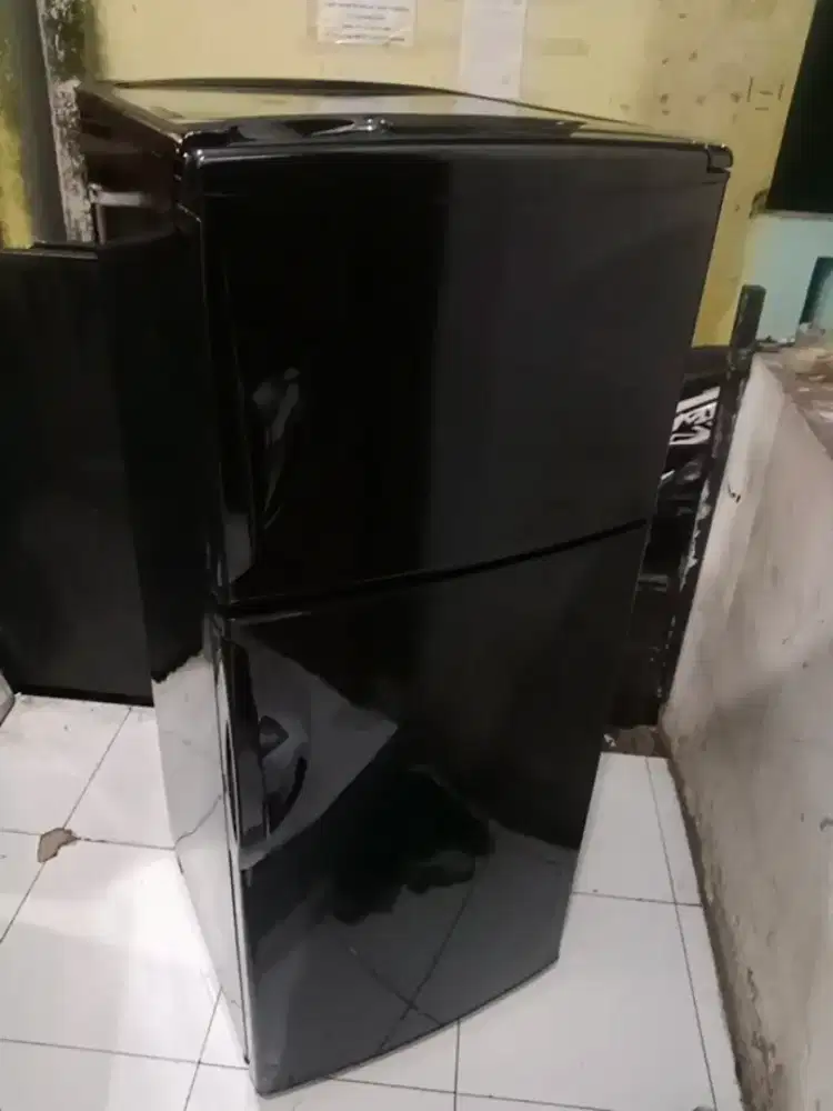 KULKAS SANYO 2 PINTU