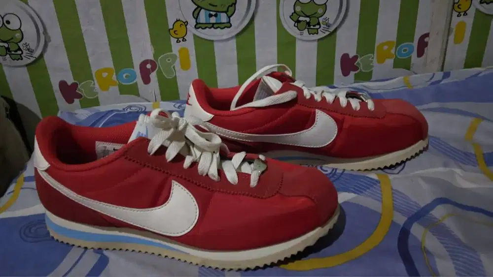 NIKE CORTEZ PICANTE RED . SIZE 37