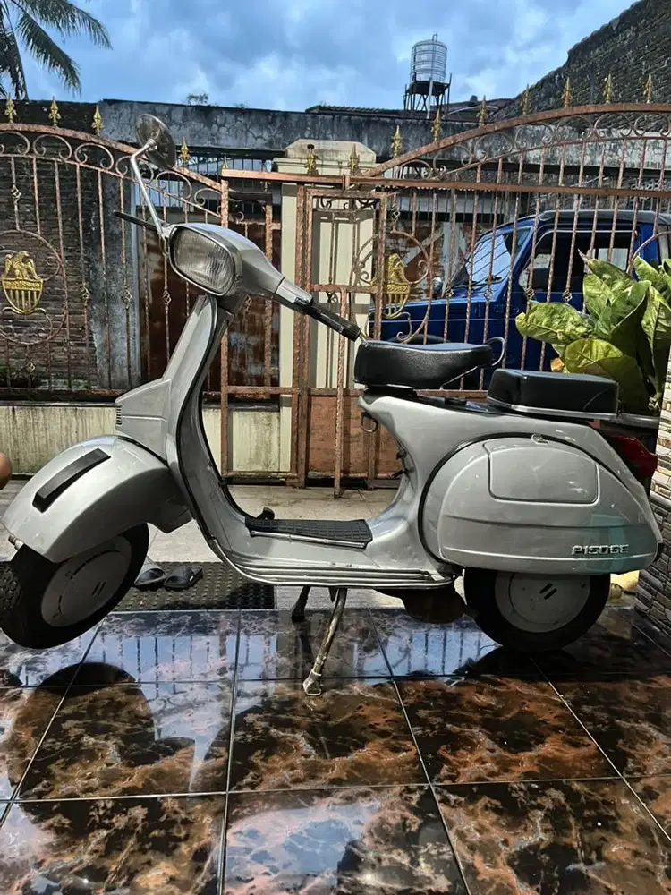 Vespa P 150 S (strada )