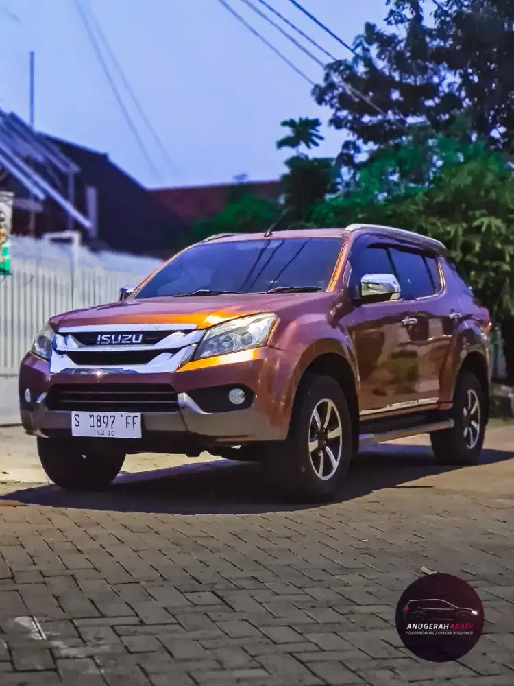Isuzu MU-X matik diesel 2014 full original istimewa DP 30 jt