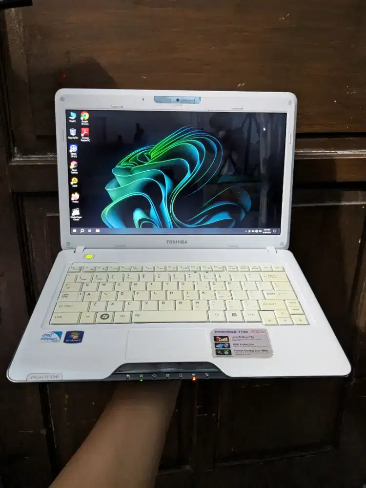 Laptop Toshiba Portege T130 Model Slim Ram 4 Normalan Casing Mulus
