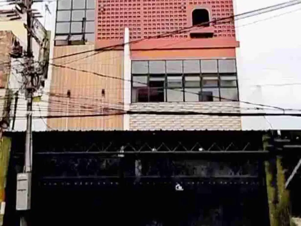 Kost Exclusive/Guest House 38 Kamar Full FURNISHED Raya Mastrip Karangpilang