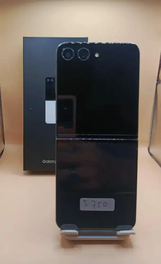 SAMSUNG Z FLIP 5 5G RAM 8/512GB ORIGINAL SEIN MULUS NORMAL