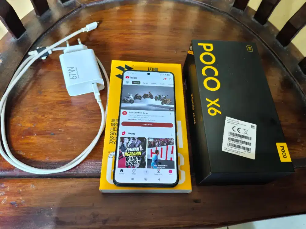 Poco x6 5G 12/256 bonus tempered glass