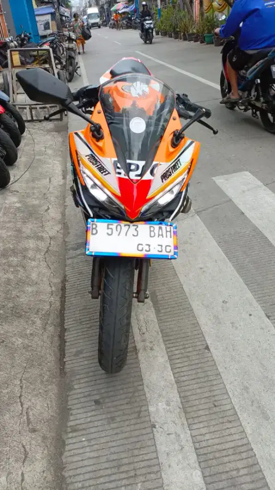 Honda cbr 150 Repsol 2018