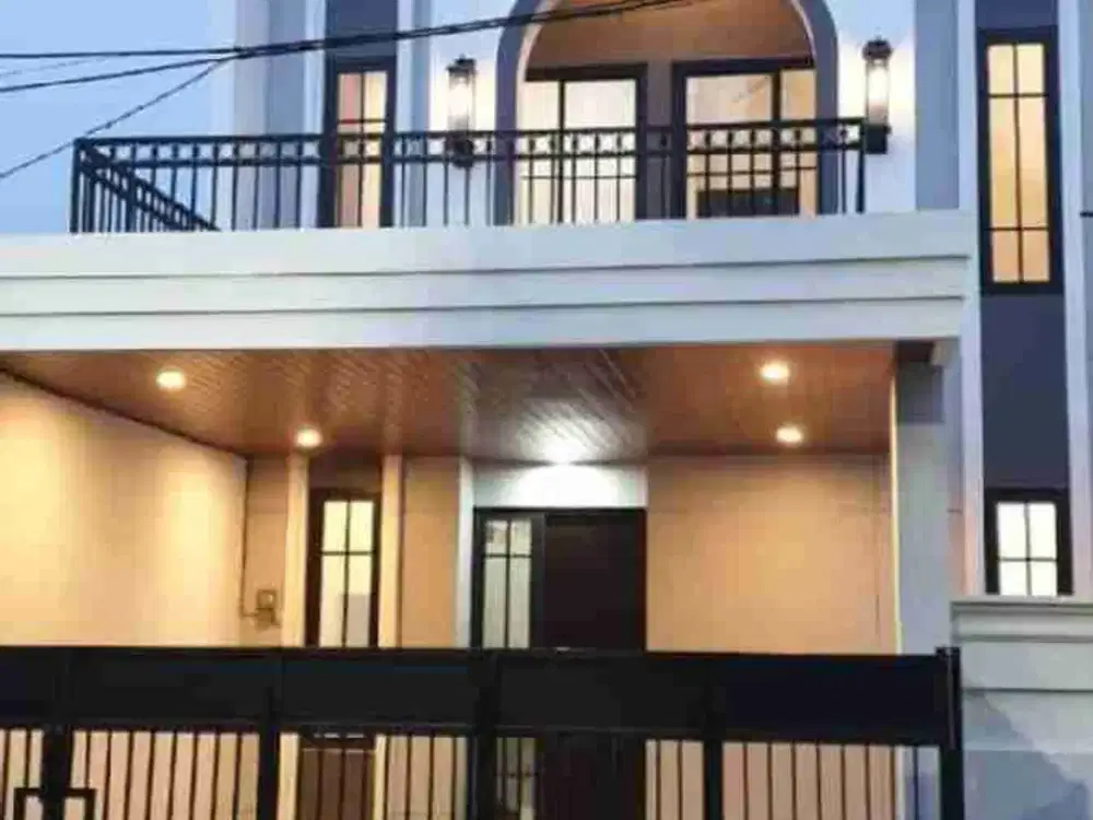 Rumah mewah 2 lantai perum Nirwana Eksekutif Merr