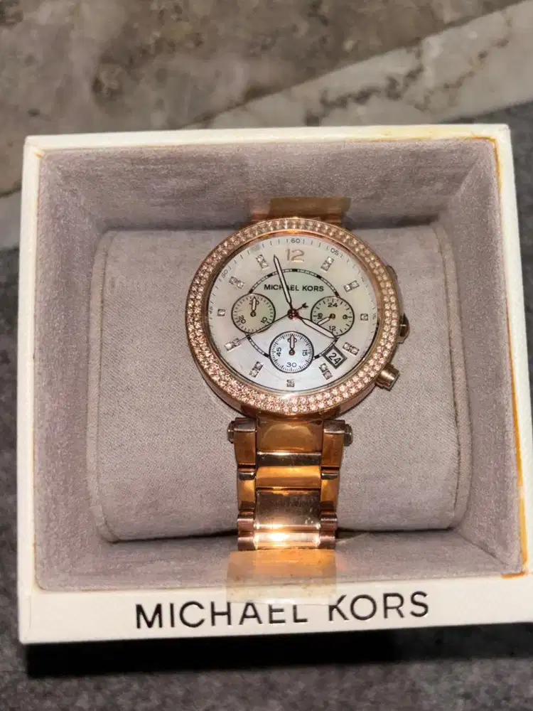 Jam Tangan Wanita Michael Kors MK239X011588