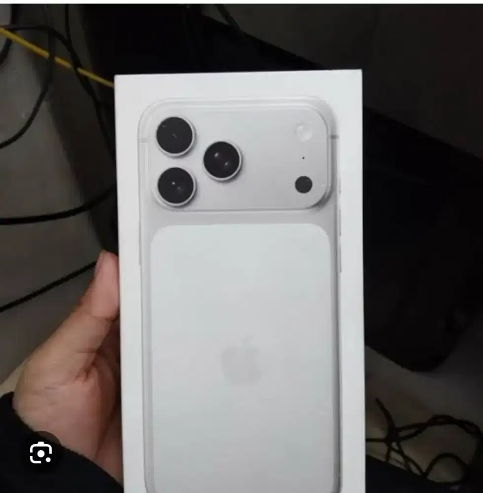 Saya cari Iphone 17 Pro Max kalau jual kabarin