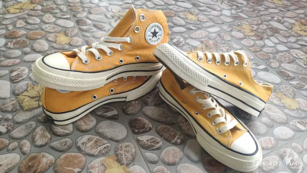 Converse 70s 2 pasang size 35 original