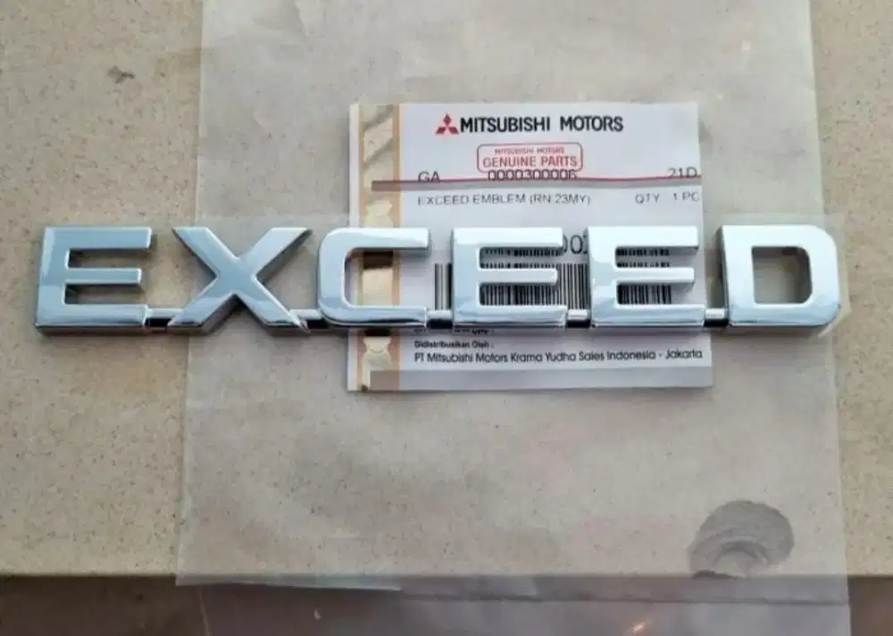 Emblem EXCEED xpander original