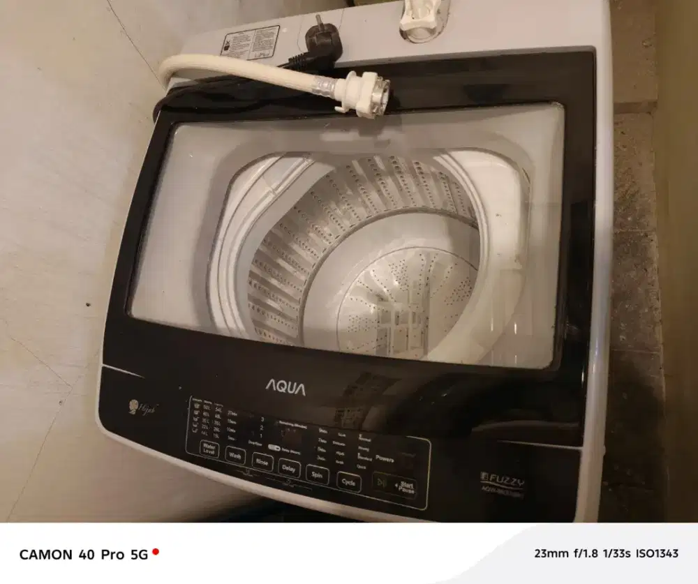 [DIJUAL] Mesin cuci AQUA top loading kapasitas 8kg