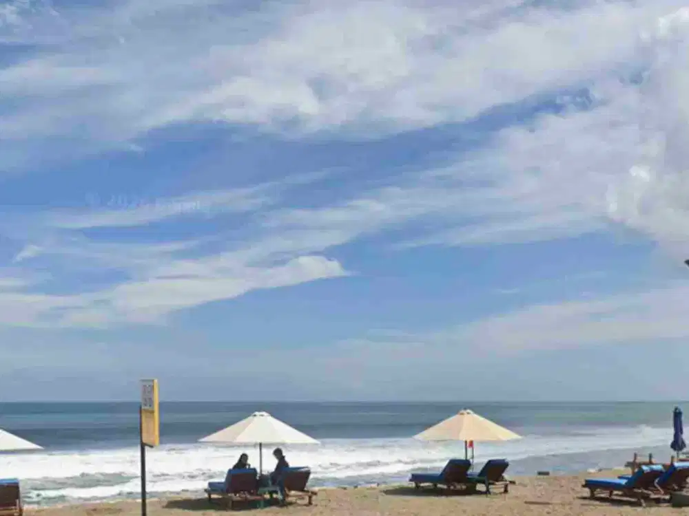 dijual tanah 10.600 m² IDR 3 milyar  per are beach front batu Belig Seminyak Badung Bali